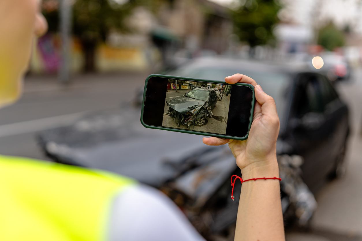 What Are the Most Effective Ways to Document Evidence at the Scene of a Car Accident?